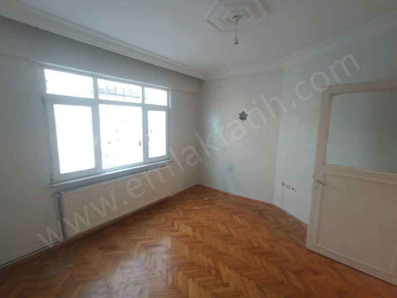 Kombili 1+1 Çift Cephe 60m2 Daire   Mutfağı Büyük   Full Yapılı