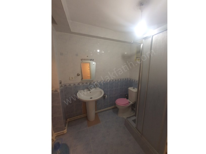 Kombili 1+1 Çift Cephe 60m2 Daire   Mutfağı Büyük   Full Yapılı