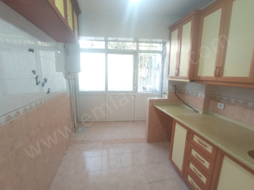 Kombili 1+1 Çift Cephe 60m2 Daire   Mutfağı Büyük   Full Yapılı