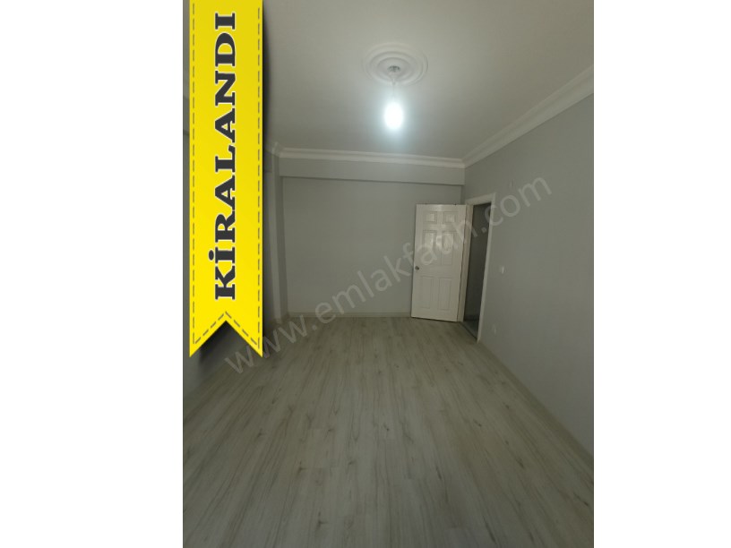Marmara Cad ASANSÖRLÜ 12 Yıllık Genç Bina  Meydan 1+1 ( ESKİ PORTFÖY )