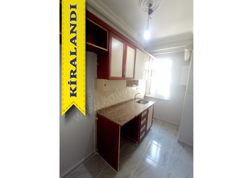 Marmara Cad ASANSÖRLÜ 12 Yıllık Genç Bina  Meydan 1+1 ( ESKİ PORTFÖY )