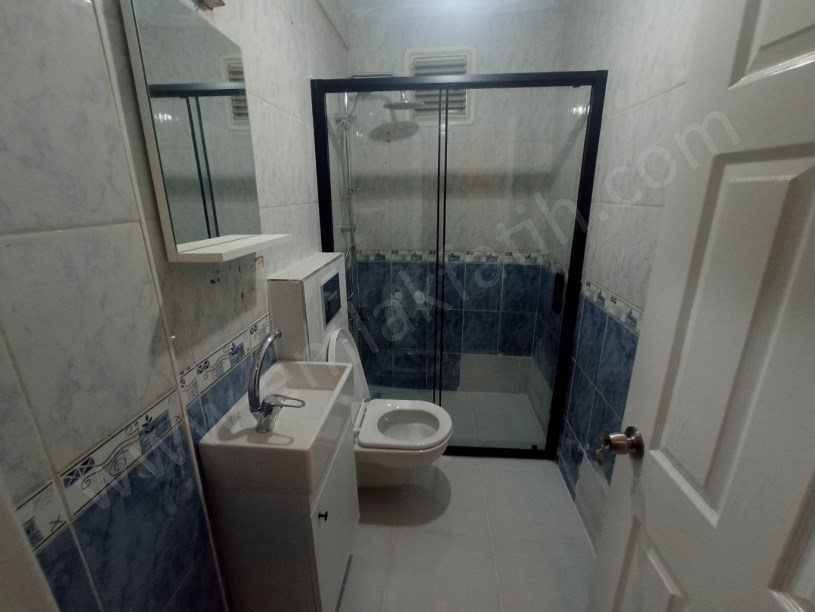 Marmara Cad ASANSÖRLÜ 12 Yıllık Genç Bina  Meydan 1+1 ( ESKİ PORTFÖY )