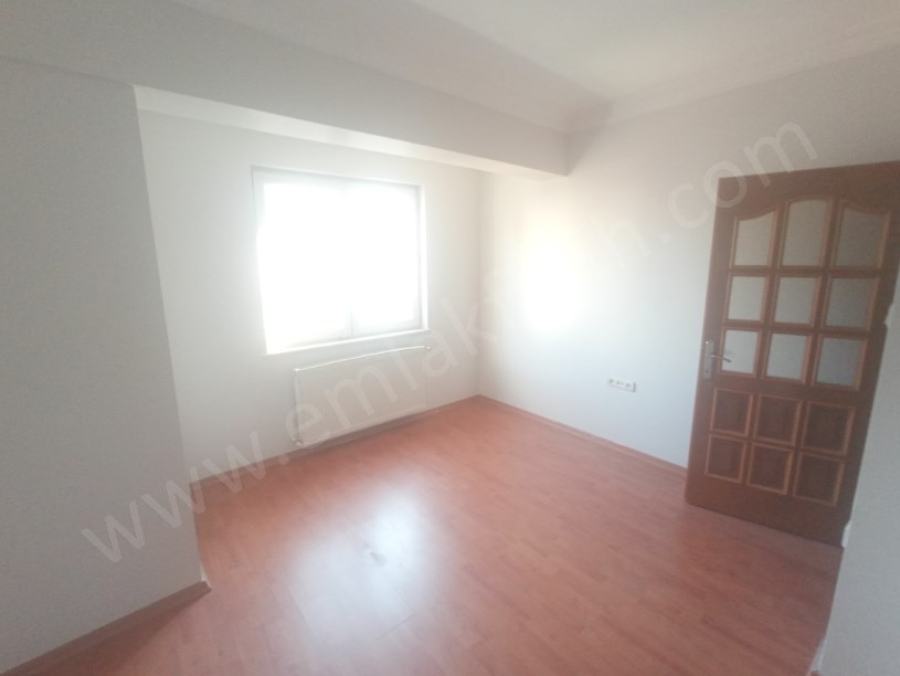 Çukur Bostana Yakın ASANSÖRLÜ 20 Yıllık Genç Bina 2+1 ( ESKİ PORTFÖY )