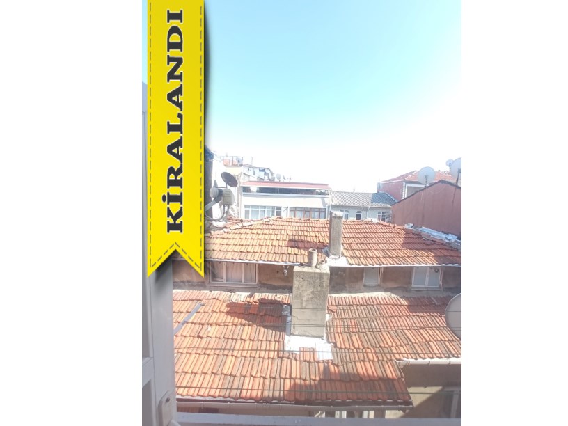 Kocamustafapaşa Kiralık Daire Son Kat 1+1 ( ESKİ PORTFÖY )
