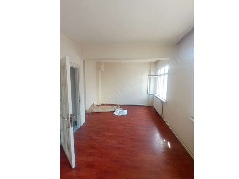 Kocamustafapaşa Kiralık Daire Demirci Osman Son Kat 1+1