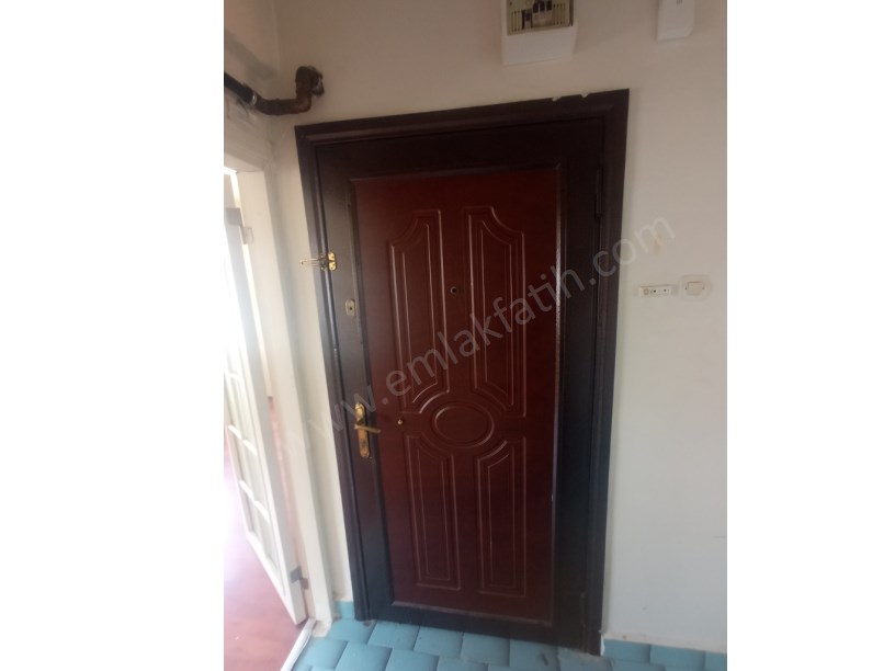 Kocamustafapaşa Kiralık Daire Demirci Osman Son Kat 1+1