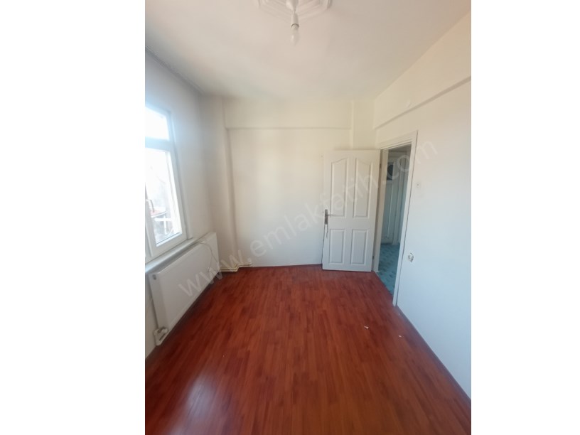 Kocamustafapaşa Kiralık Daire Demirci Osman Son Kat 1+1
