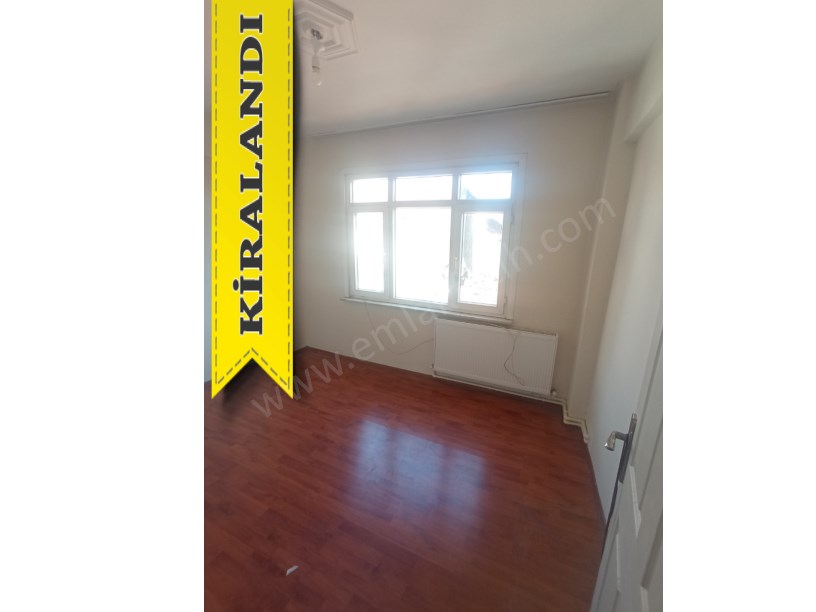 Kocamustafapaşa Kiralık Daire Son Kat 1+1 ( ESKİ PORTFÖY )