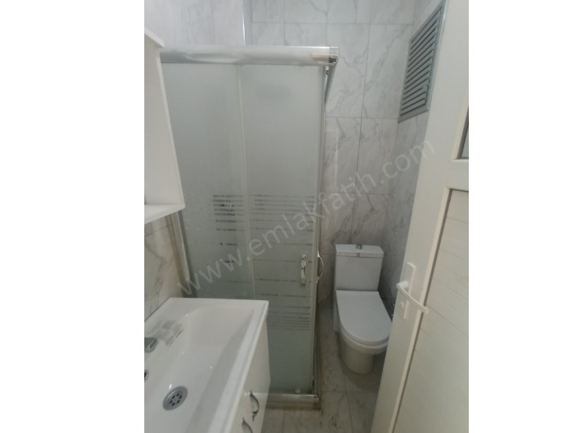 Kocamustafapaşa Kiralık Daire Milli Müdafaa Full Yeni Yapılı 2+1 3.kat