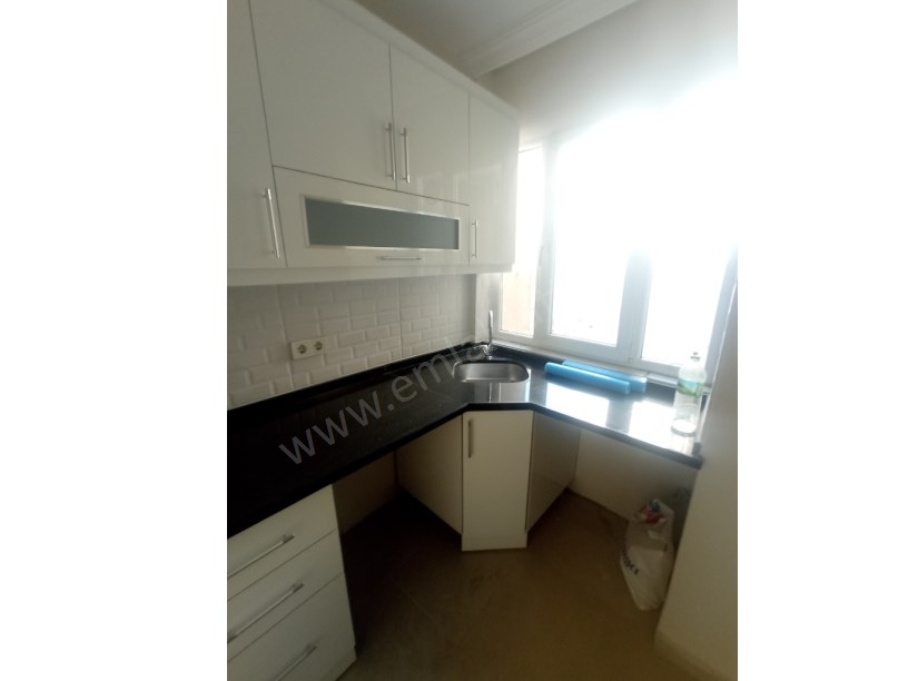 Kocamustafapaşa Kiralık Daire Milli Müdafaa Full Yapılı 2+1 3.kat