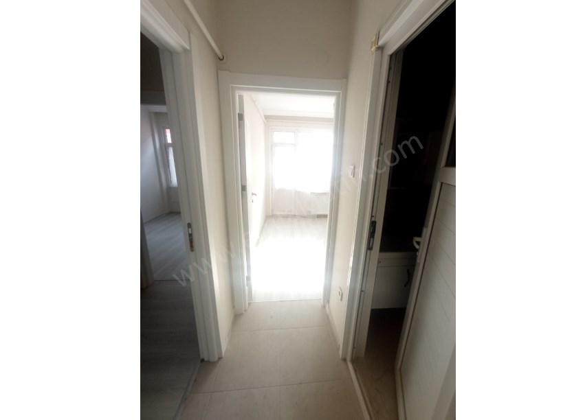 Kocamustafapaşa Kiralık Daire Milli Müdafaa Full Yapılı 2+1 3.kat