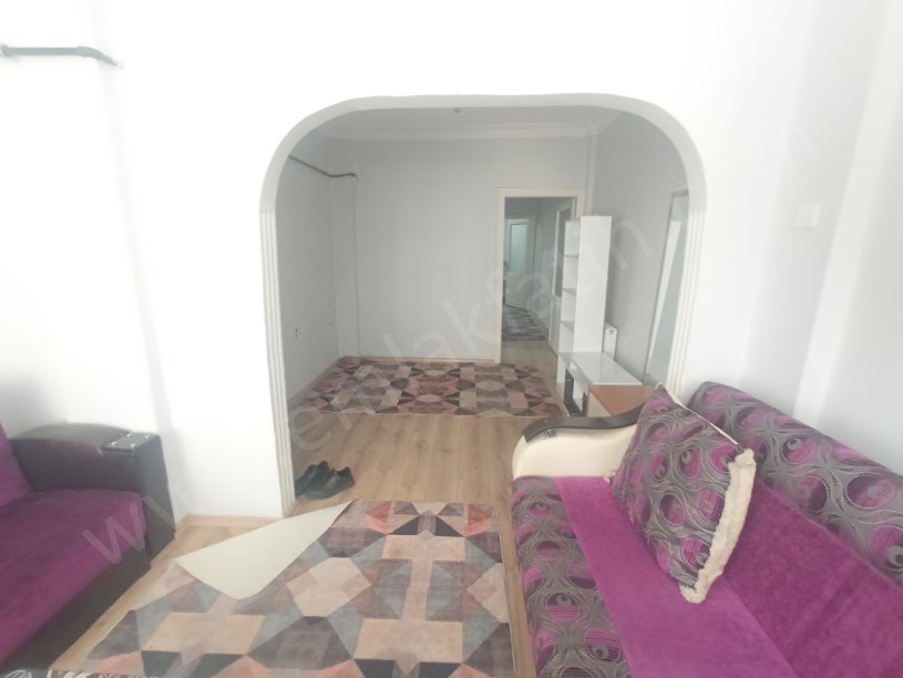 Yedikule Kiralık Daire Eşyalı 1+1 60m² Yüksek Giriş Kombili Daire