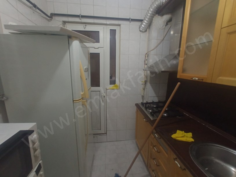 Yedikule Kiralık Daire Eşyalı 1+1 60m² Yüksek Giriş Kombili Daire