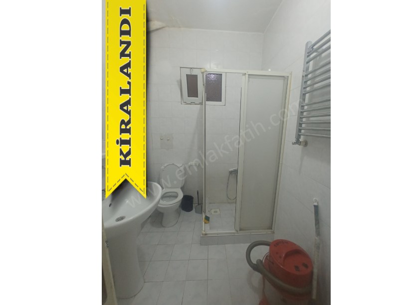 Yedikule Kiralık Daire Eşyalı 1+1 60m² Yüksek Giriş Kombili Daire