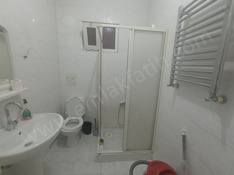 Yedikule Kiralık Daire Eşyalı 1+1 60m² Yüksek Giriş Kombili Daire