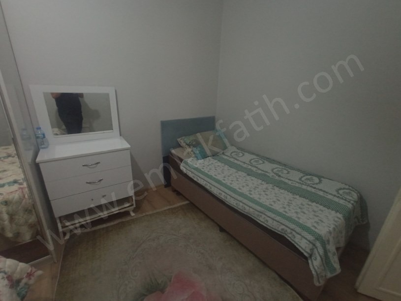 Yedikule Kiralık Daire Eşyalı 1+1 60m² Yüksek Giriş Kombili Daire