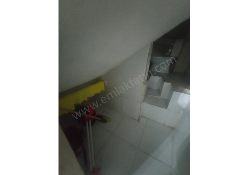Kocamustafapaşa Kiralık Daire Balıkçı Sokakta 1+1 Yarı Bodrum