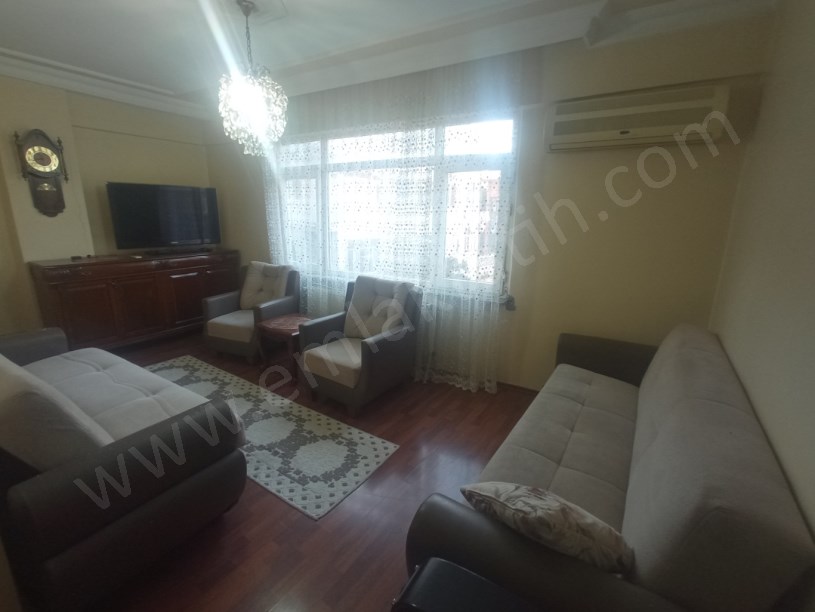 Kocamustafapaşa Kiralık Daire Eşyalı 2+1 80m² 2.Kat Kombili Çift Cepheli