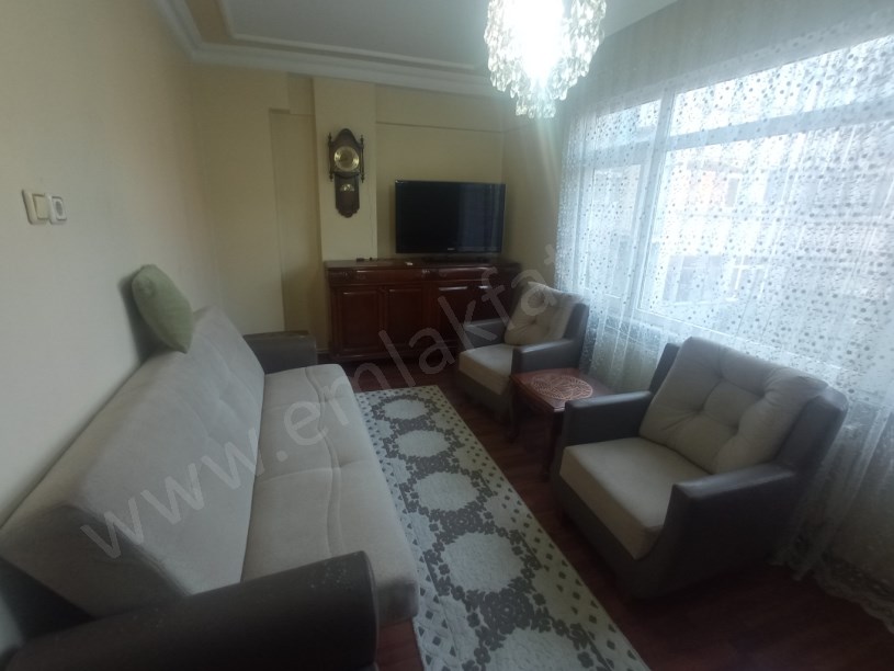 Kocamustafapaşa Kiralık Daire Eşyalı 2+1 80m² 2.Kat Kombili Çift Cepheli