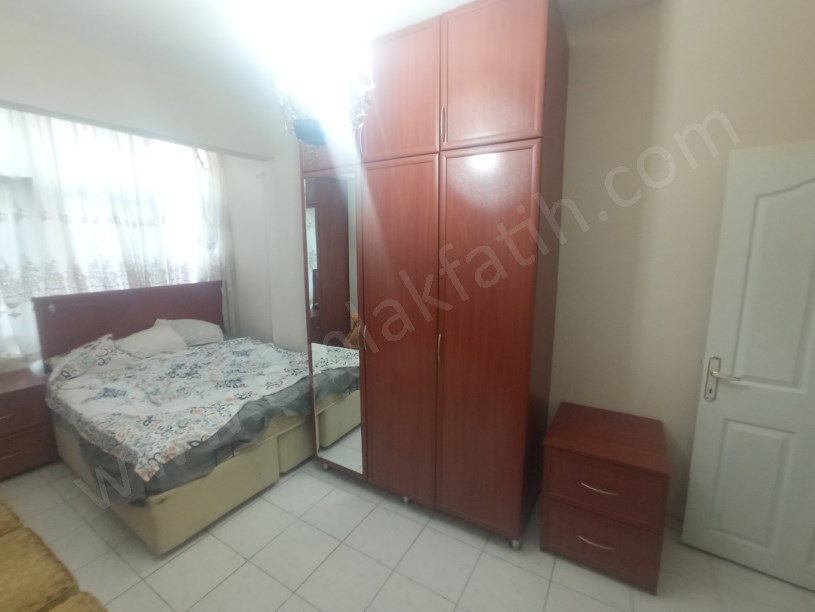 Kocamustafapaşa Kiralık Daire Eşyalı 2+1 80m² 2.Kat Kombili Çift Cepheli