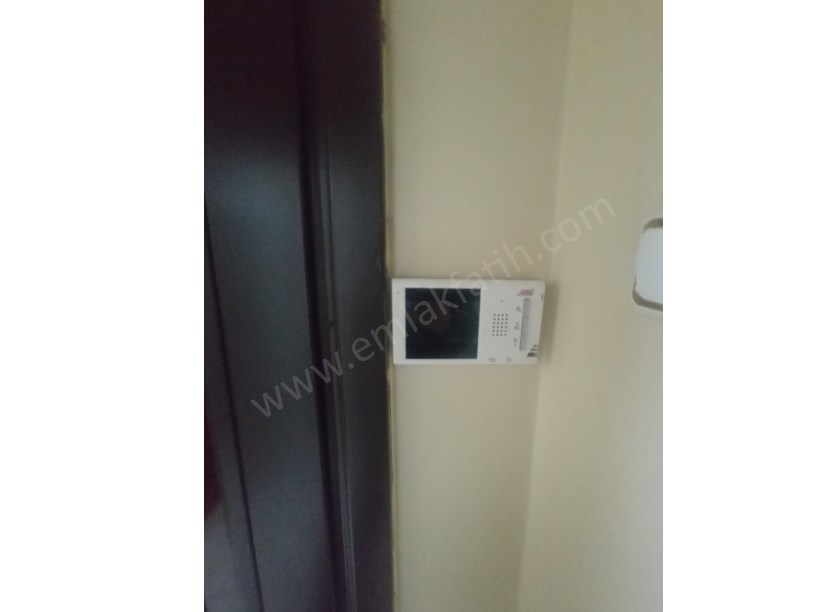 Kocamustafapaşa Kiralık Daire Eşyalı 2+1 80m² 2.Kat Kombili Çift Cepheli