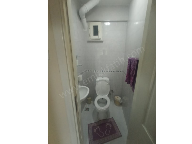 Kocamustafapaşa Kiralık Daire Eşyalı 2+1 80m² 2.Kat Kombili Çift Cepheli