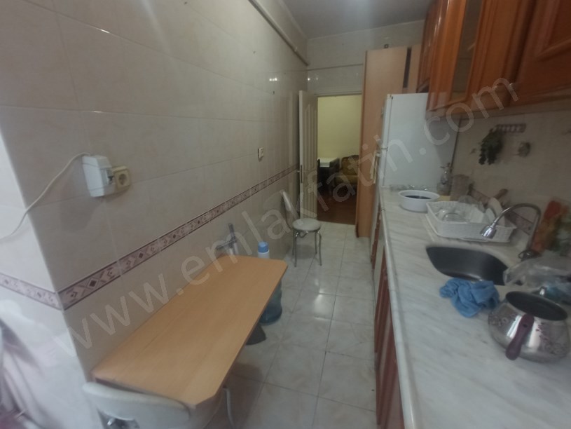 Kocamustafapaşa Kiralık Daire Eşyalı 2+1 80m² 2.Kat Kombili Çift Cepheli
