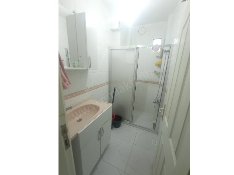 Kocamustafapaşa Kiralık Daire Eşyalı 2+1 80m² 2.Kat Kombili Çift Cepheli