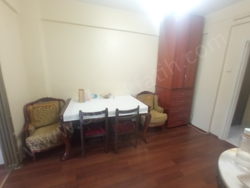 Kocamustafapaşa Kiralık Daire Eşyalı 2+1 80m² 2.Kat Kombili Çift Cepheli