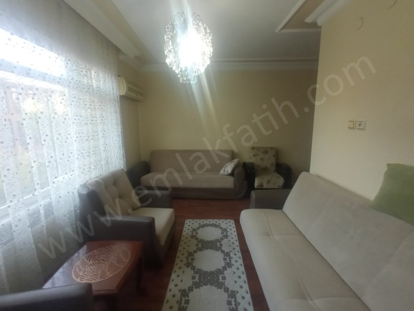 Kocamustafapaşa Kiralık Daire Eşyalı 2+1 80m² 2.Kat Kombili Çift Cepheli