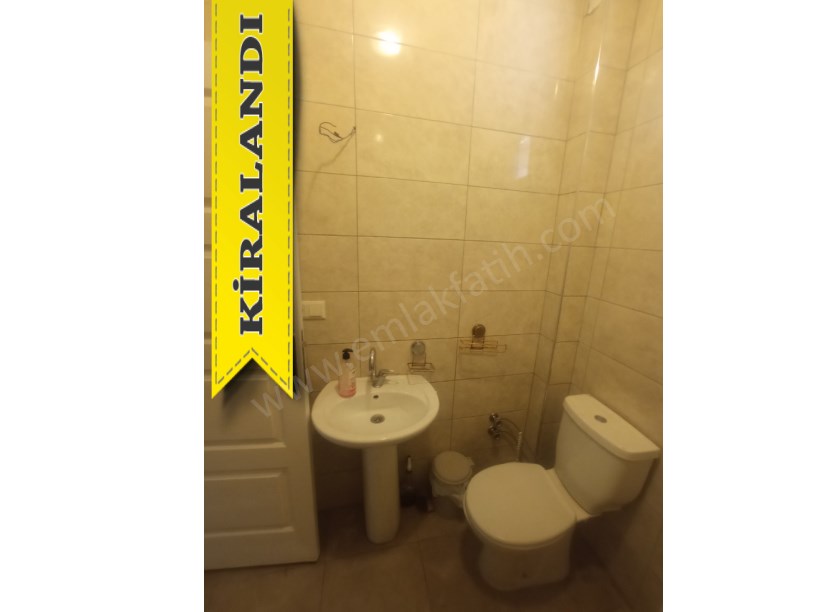 Kocamustafapaşa Kiralık Daire 1,5+1 Full Yapılı Giriş