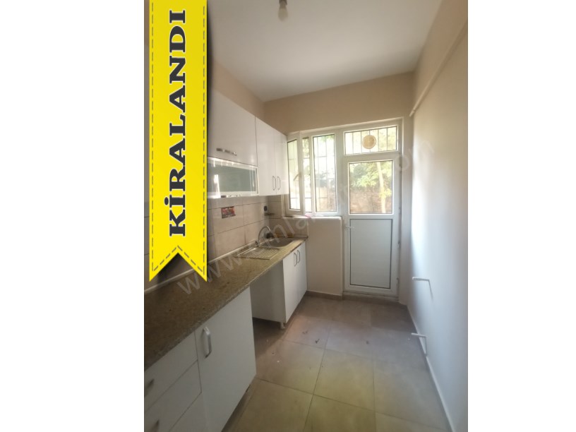 Kocamustafapaşa Kiralık Daire 1,5+1 Full Yapılı Giriş