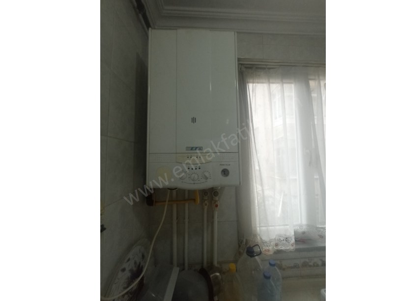 Kocamustafapaşa Kiralık Daire Eşyalı 1+1 1.KAT Kombili