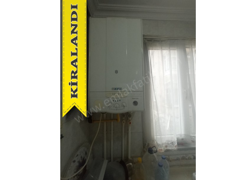 Kocamustafapaşa Kiralık Daire Eşyalı 1+1 1.KAT Kombili