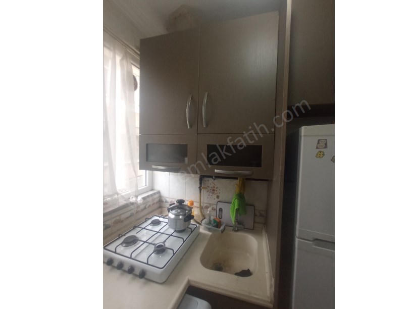 Kocamustafapaşa Kiralık Daire Eşyalı 1+1 1.KAT Kombili
