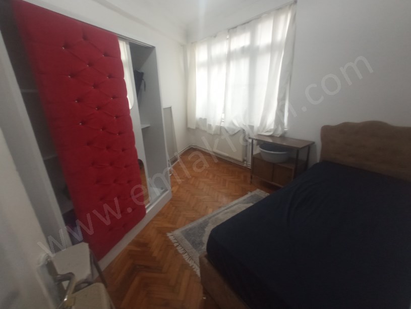Kocamustafapaşa Kiralık Daire Eşyalı 1+1 1.KAT Kombili