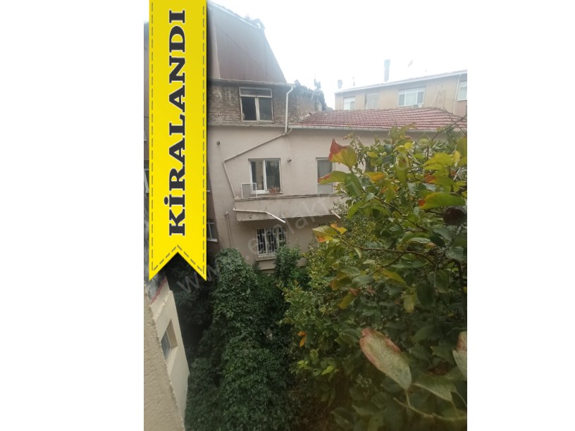 Kocamustafapaşa Kiralık Daire Eşyalı 1+1 1.KAT ( ESKİ PORTFÖY )