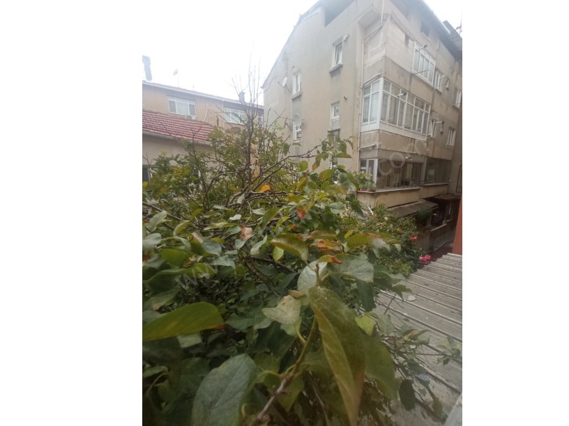 Kocamustafapaşa Kiralık Daire Eşyalı 1+1 1.KAT Kombili