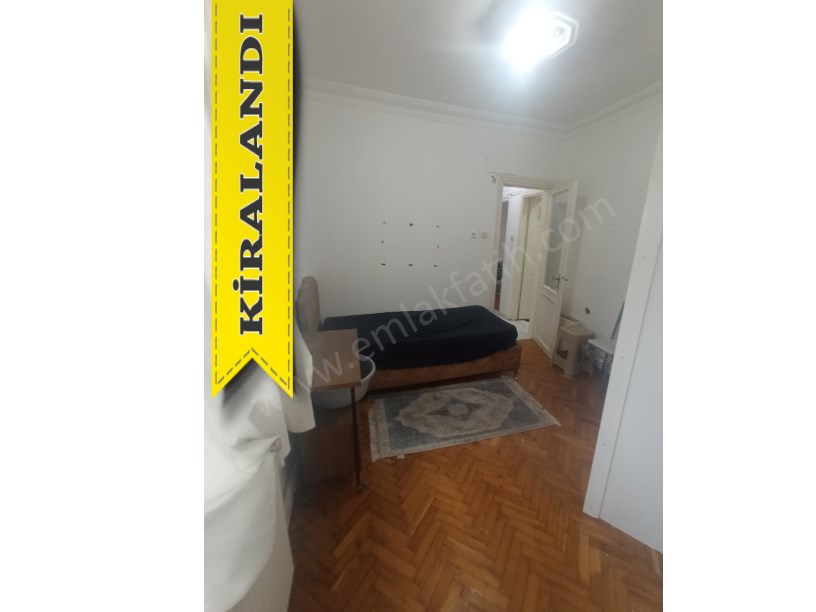 Kocamustafapaşa Kiralık Daire Eşyalı 1+1 1.KAT ( ESKİ PORTFÖY )