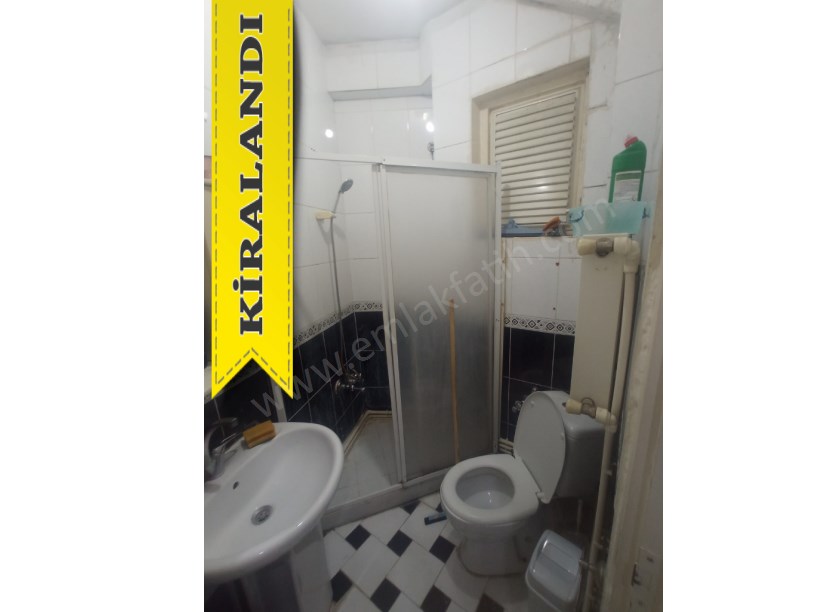 Kocamustafapaşa Kiralık Daire Eşyalı 1+1 1.KAT Kombili