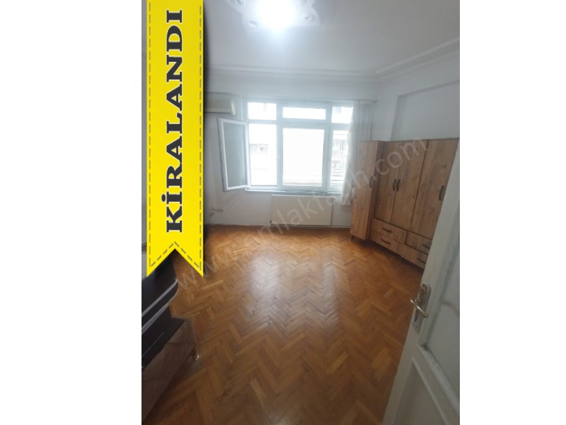 Kocamustafapaşa Kiralık Daire Eşyalı 1+1 1.KAT Kombili