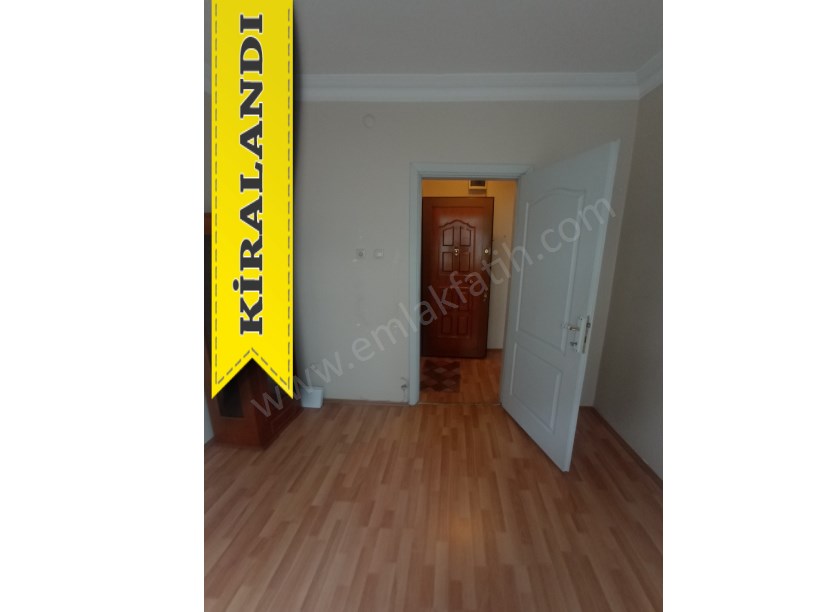 Kocamustafapaşa Kiralık Daire 2+1 Full Yapılı 3.KAT