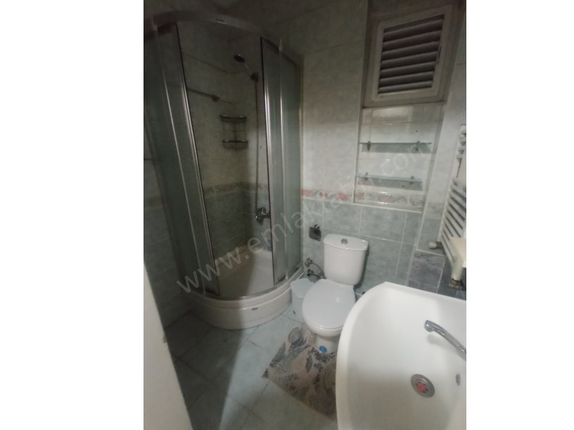 Kocamustafapaşa Kiralık Daire 2+1 Full Yapılı 3.KAT
