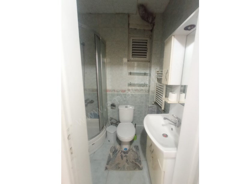 Kocamustafapaşa Kiralık Daire 2+1 Full Yapılı 3.KAT