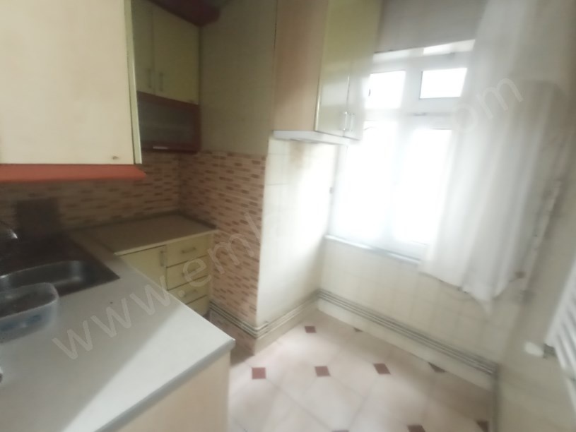 Kocamustafapaşa Kiralık Daire 2+1 Full Yapılı 3.KAT