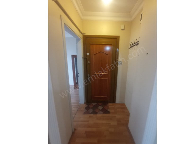 Kocamustafapaşa Kiralık Daire 2+1 Full Yapılı 3.KAT