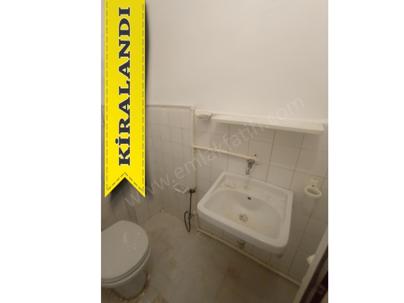 Kocamustafapaşa Kiralık Daire 1+1+HOL Yüksek Giriş