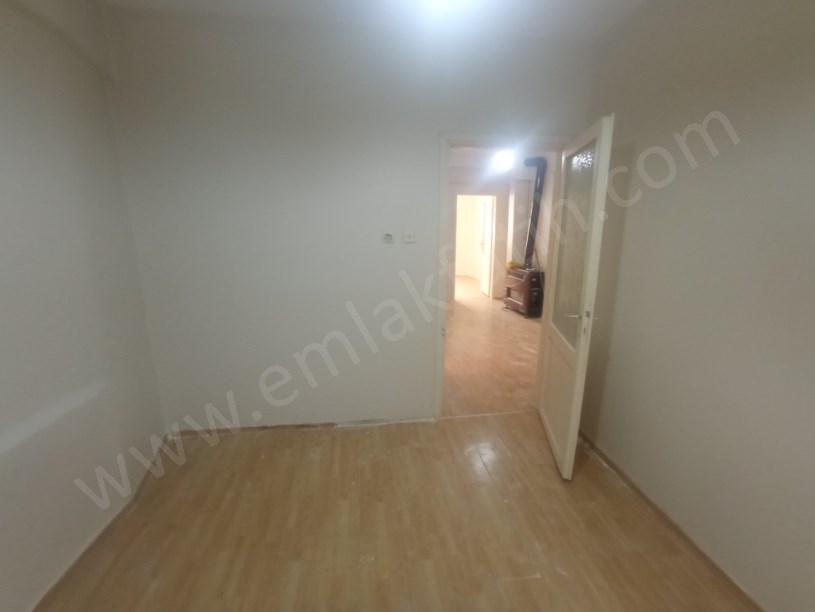 Kocamustafapaşa Kiralık Daire 1+1+HOL Yüksek Giriş