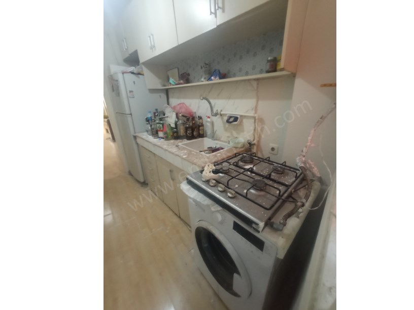 Kocamustafapaşa Kiralık Daire 1+1+HOL Yüksek Giriş