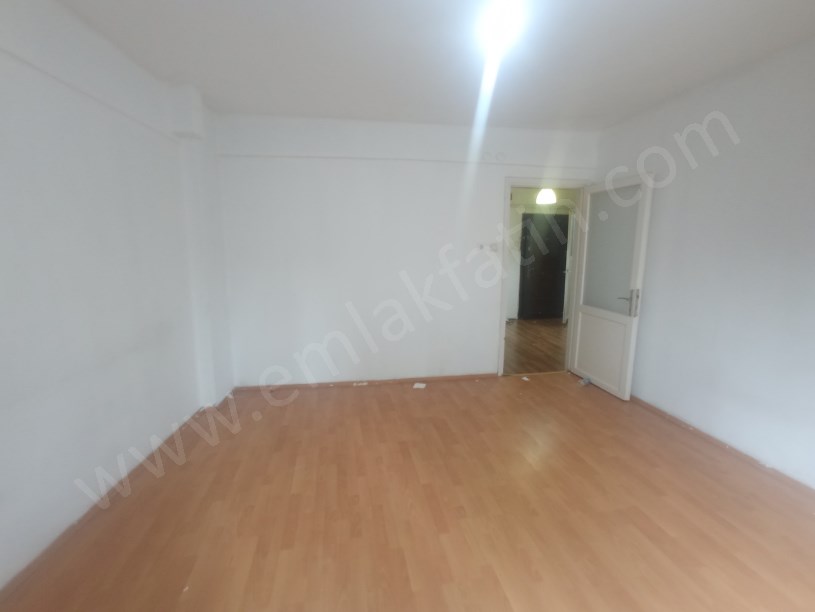 Kocamustafapaşa Kiralık Daire Yapılı 2+1 1.kat ( ESKİ PORTFÖY )